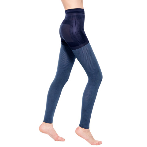 【Mollifix】3D極型拉提直紋9分塑身褲