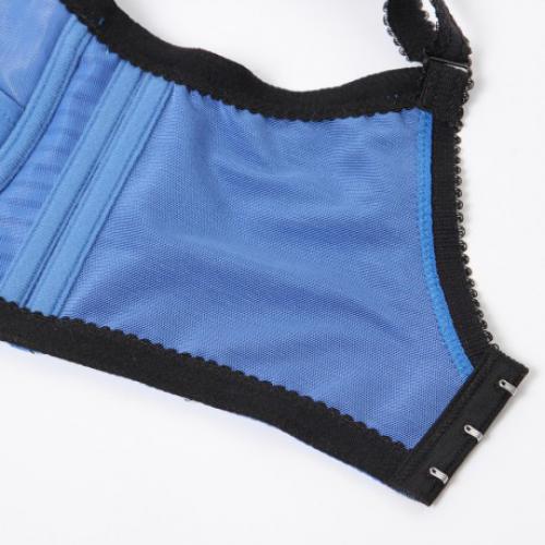 Striped smooth surface fashion, functional low-shoulder inner crescent shape, deep V adjustable underwear