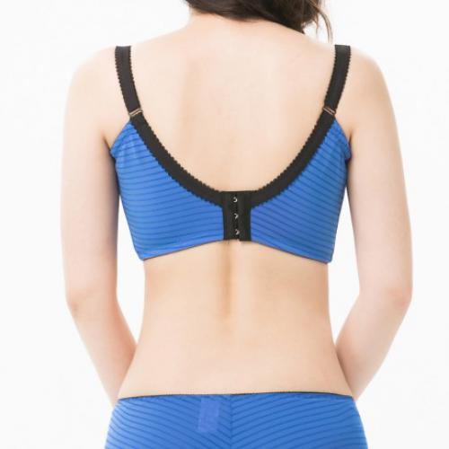 Striped smooth surface fashion, functional low-shoulder inner crescent shape, deep V adjustable underwear