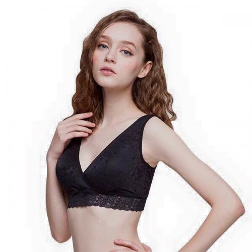 All-day antimicrobial lace bralette without underwire, multi-functional