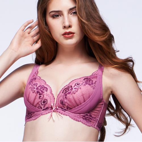 Rose petal lace crescent-shaped adjustable underwear