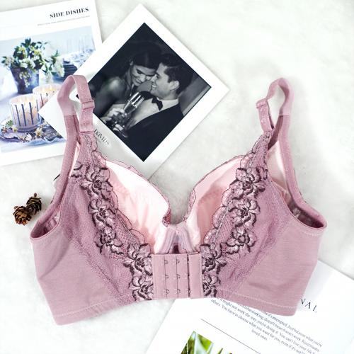 The gardenia flower rendezvous - the crescent-shaped groove encases the underwear