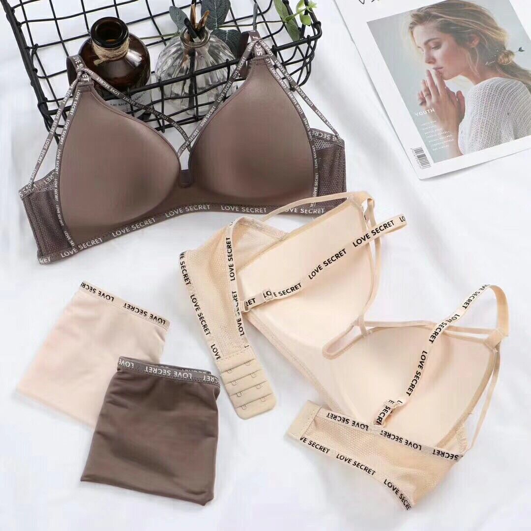 字母肩帶聚攏無痕無鋼圈內衣-首批加送褲仔