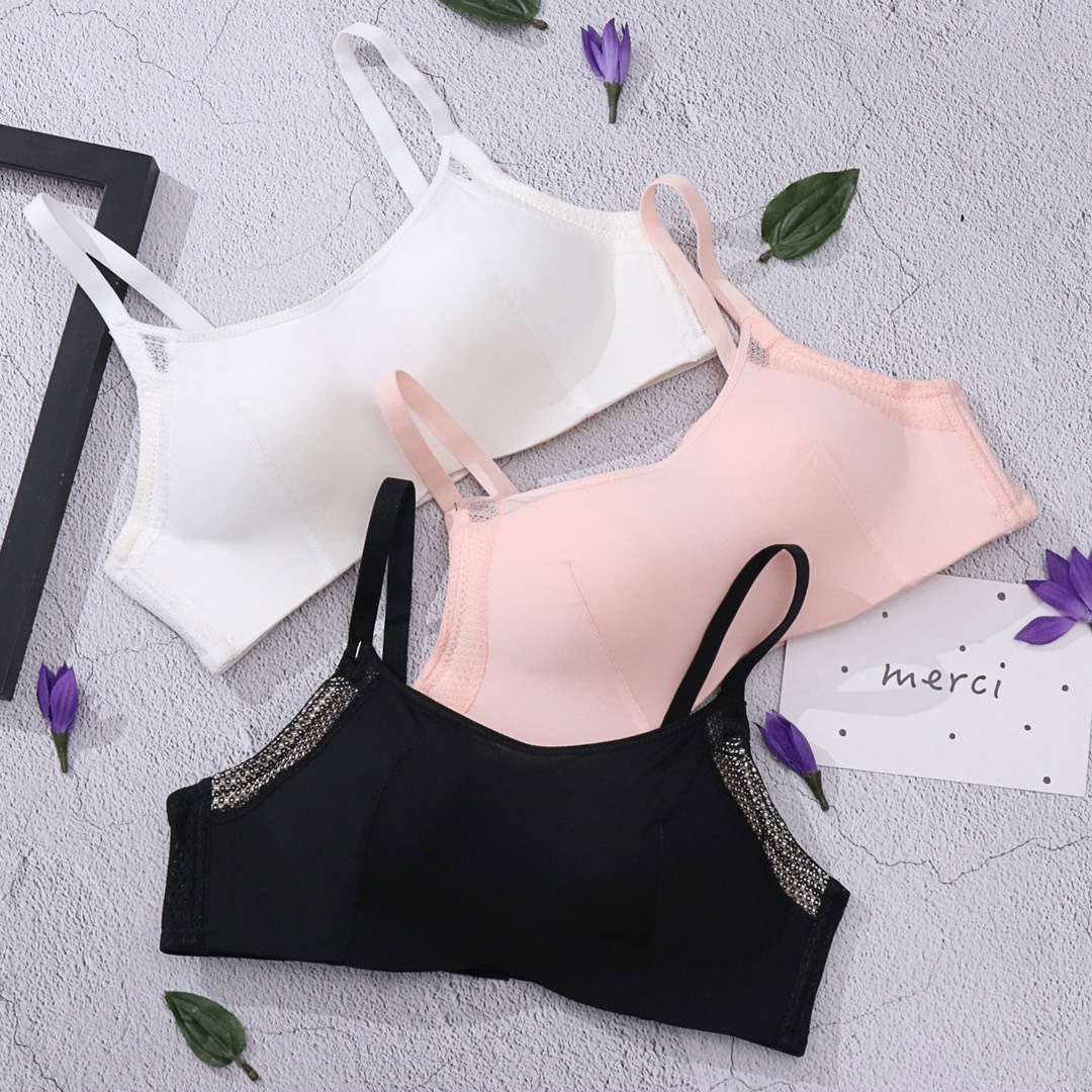 簡約、光面防走光萬用無鋼圈內衣