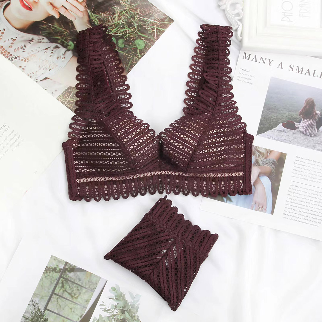 唯美性感鏤空蕾絲深V薄杯無鋼圈寬肩帶內衣 -加送褲仔