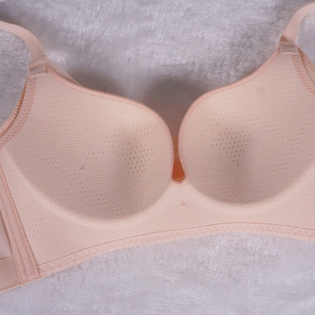 輕柔透軟· 舒適親膚貼心無痕無鋼圈內衣（9-802）（CM612）