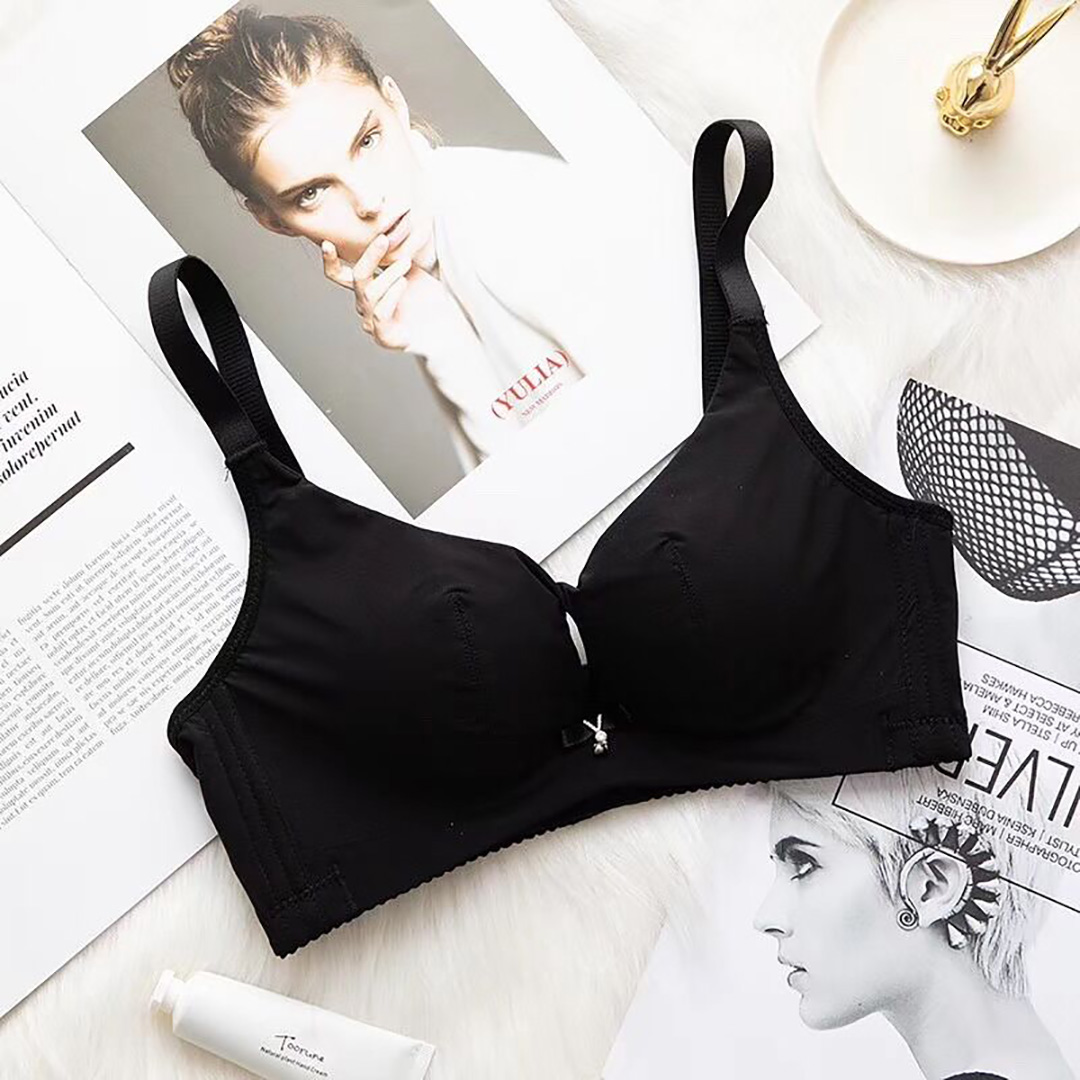 性感鏤空設計，小胸加厚上托聚攏收副乳內衣
