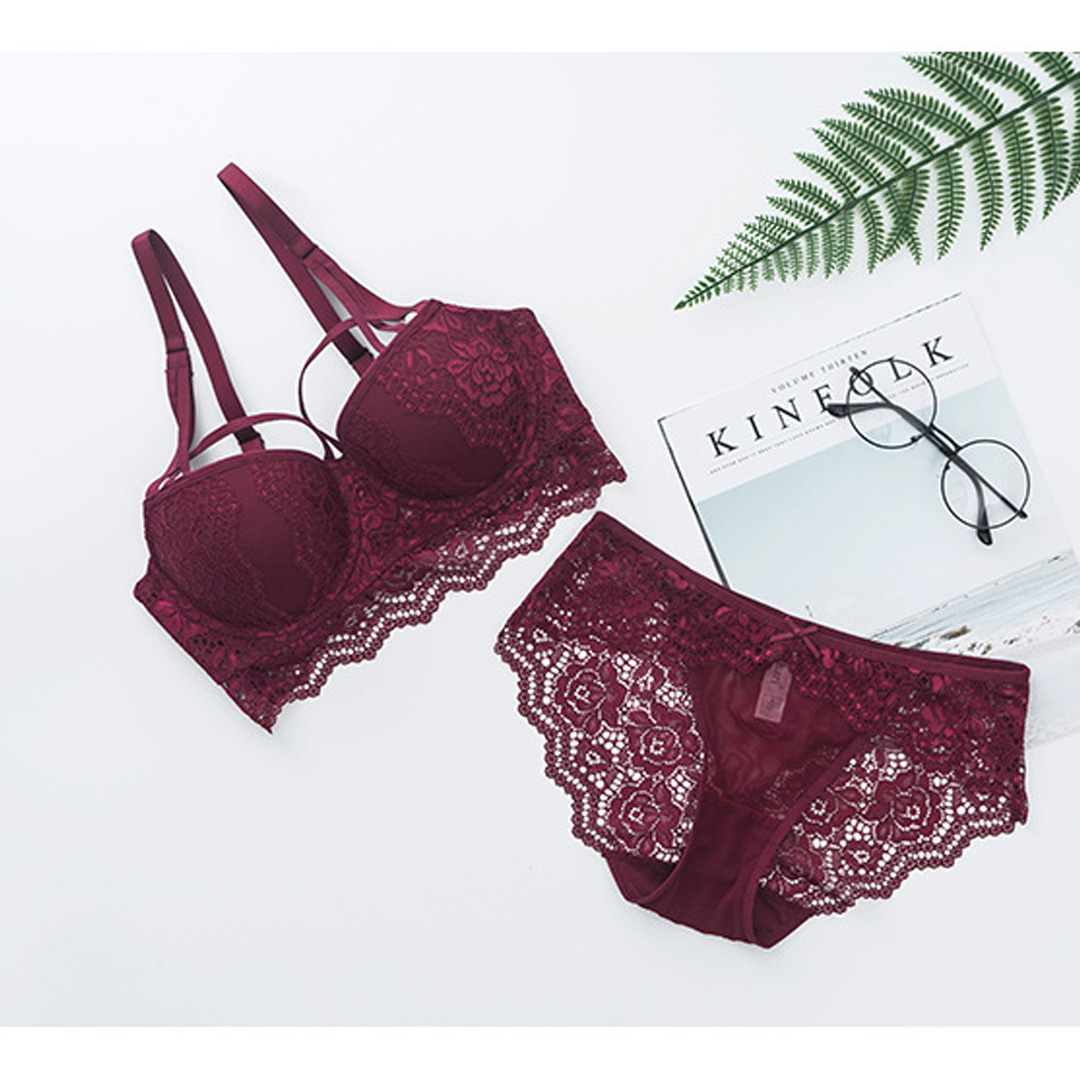 法式蕾絲性感聚攏側收副乳防下垂有鋼圈內衣