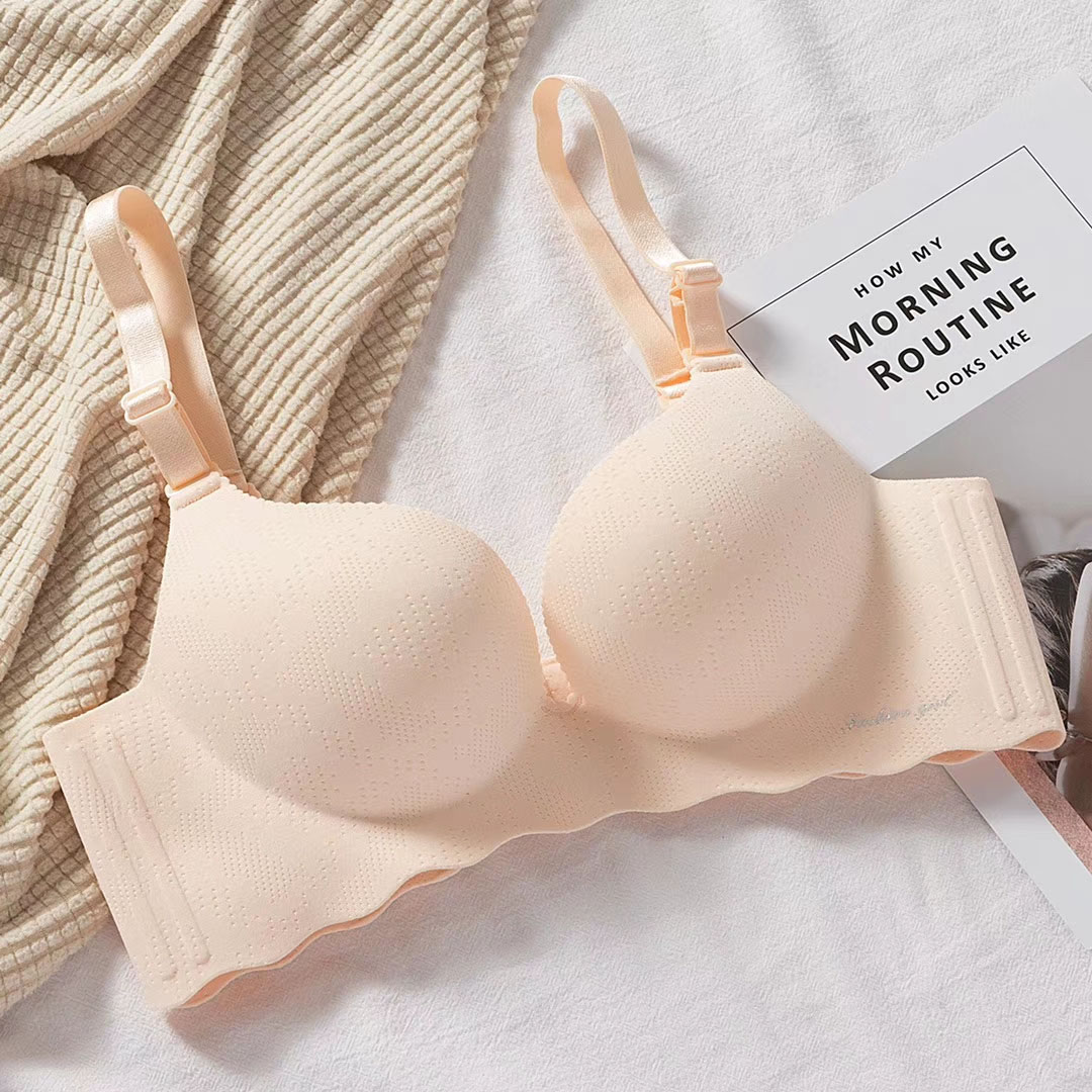 嬰兒般肌膚柔軟舒適，健康無鋼圈整杯透氣無痕內衣
