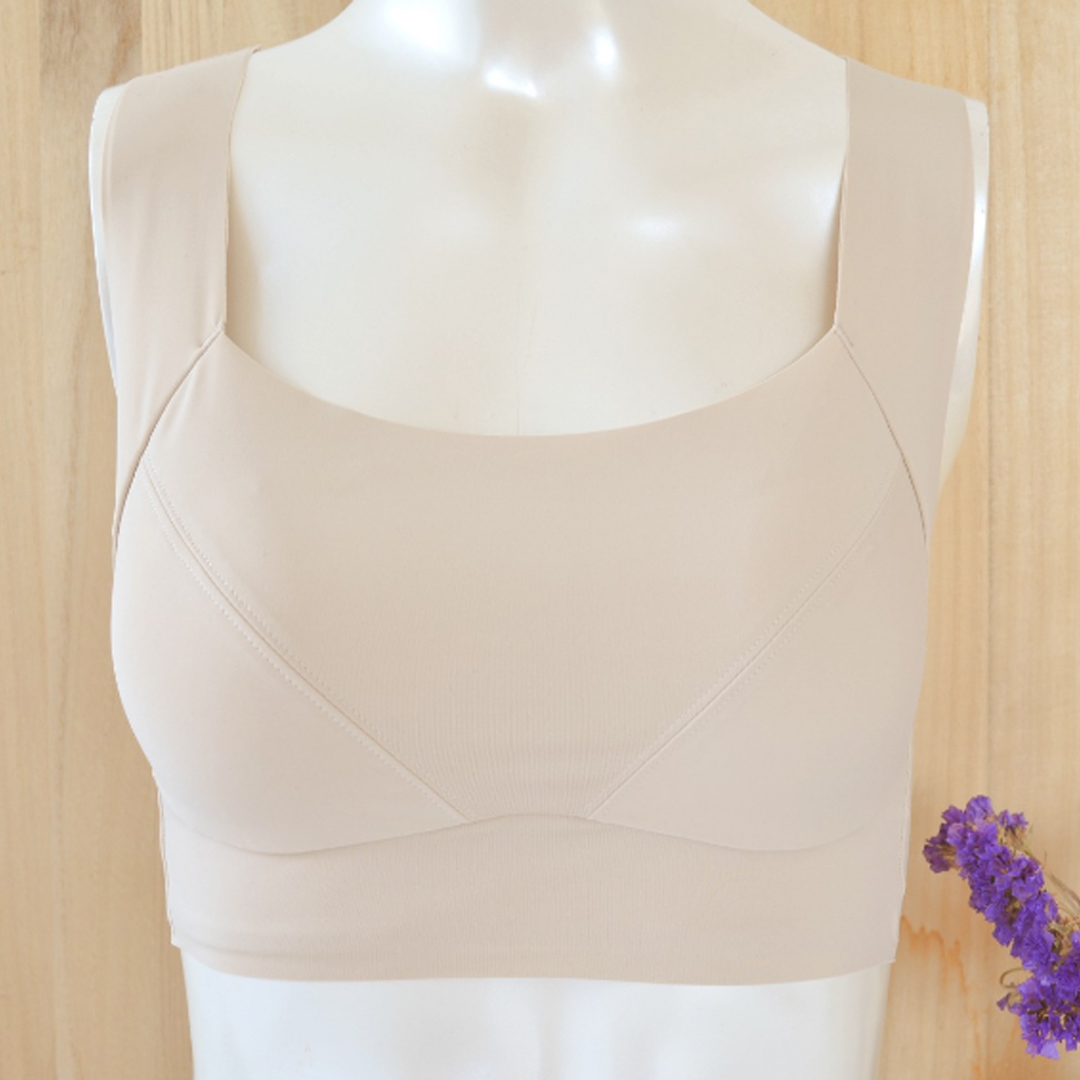 獨立剪裁無痕面料棉杯里無鋼圈内衣背心