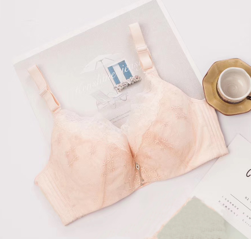 性感蕾絲邊刺繡薄棉C杯記憶軟鋼圈超彈性調整型内衣