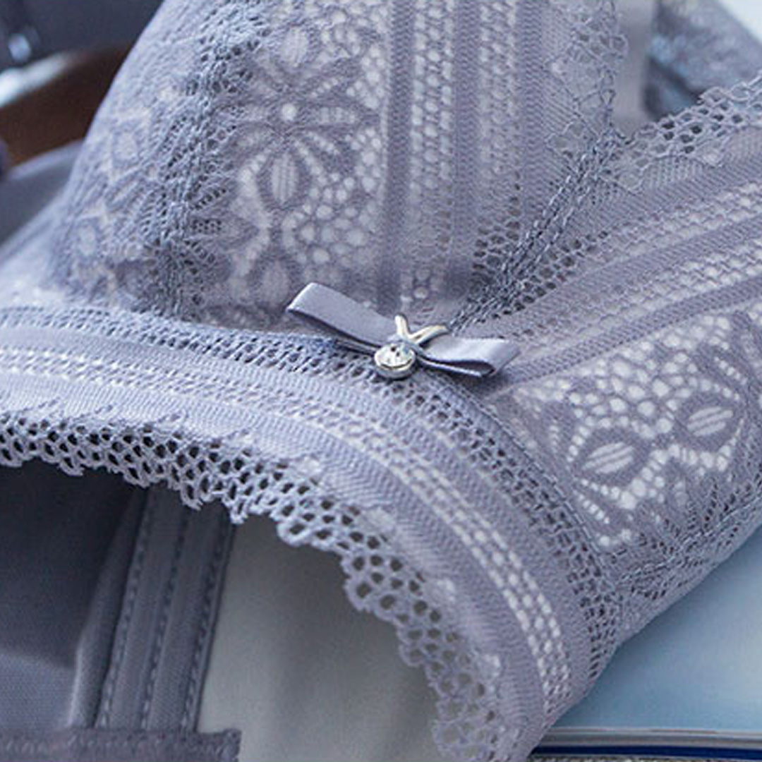 性感蕾絲深V側加寬羽絲棉透氣薄款無鋼圈內衣