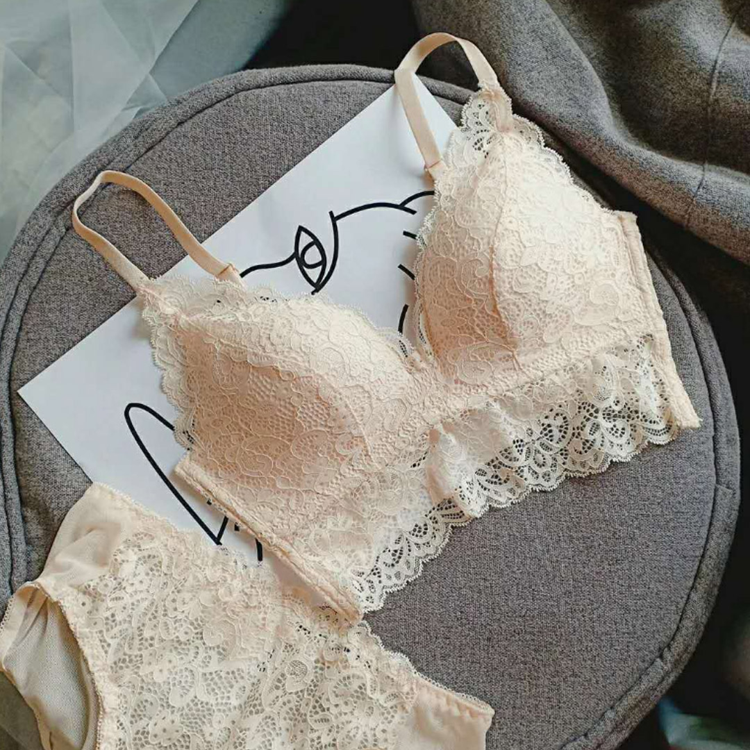 深V法式性感蕾絲薄款舒適聚攏上托美背調整內衣
