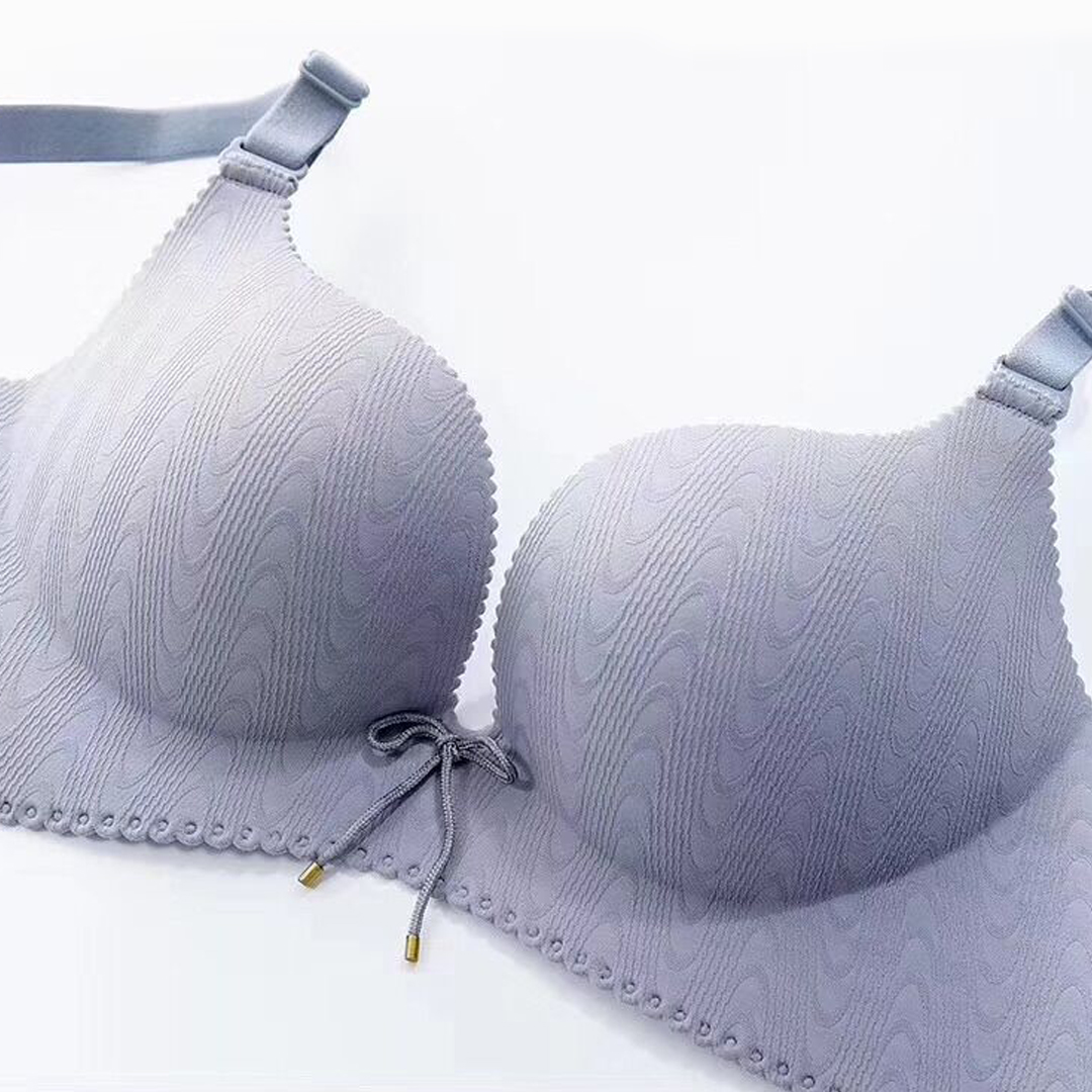 一片式3D立體無痕聚攏上托舒適零束縛嬰肌棉透氣無鋼圈內衣