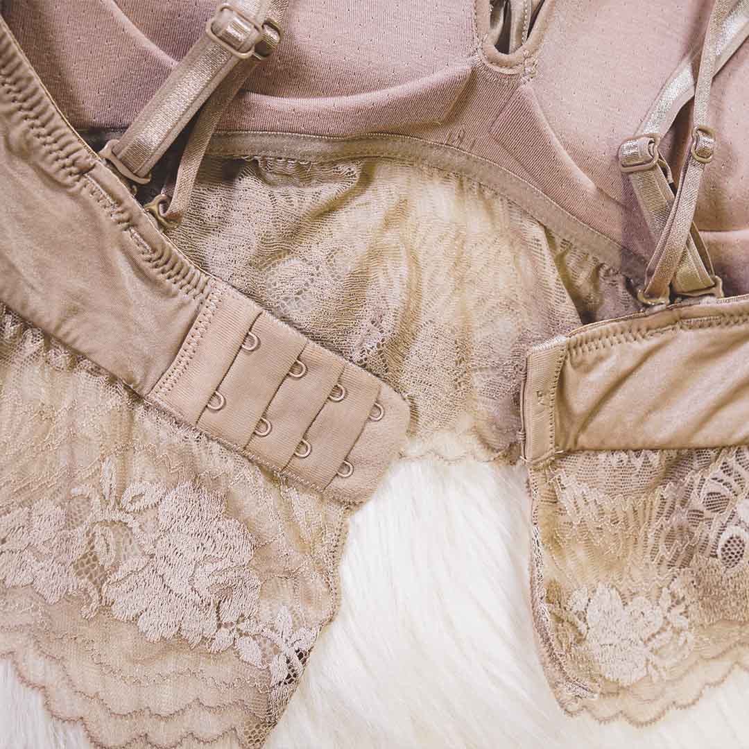 光感絲滑無痕遮胃腩-法式內衣-立體針孔杯