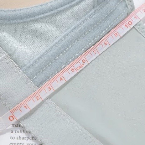 光面舒適無痕無鋼圈集中上托內衣-軟透氣杯