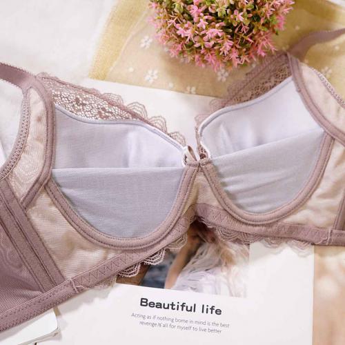 Sleek and seamless bra without steel underwire