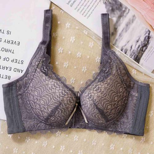 Sleek and seamless bra without steel underwire