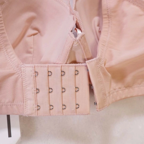 蕾絲誘惑光面機能內衣-加高修背