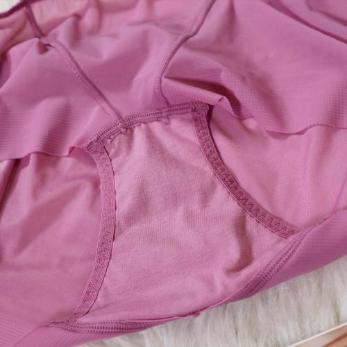 Ultra thin lock edge seamless underwear