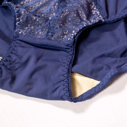 浪漫透性感，撐起自信美 - 軟鋼圈 配套內褲