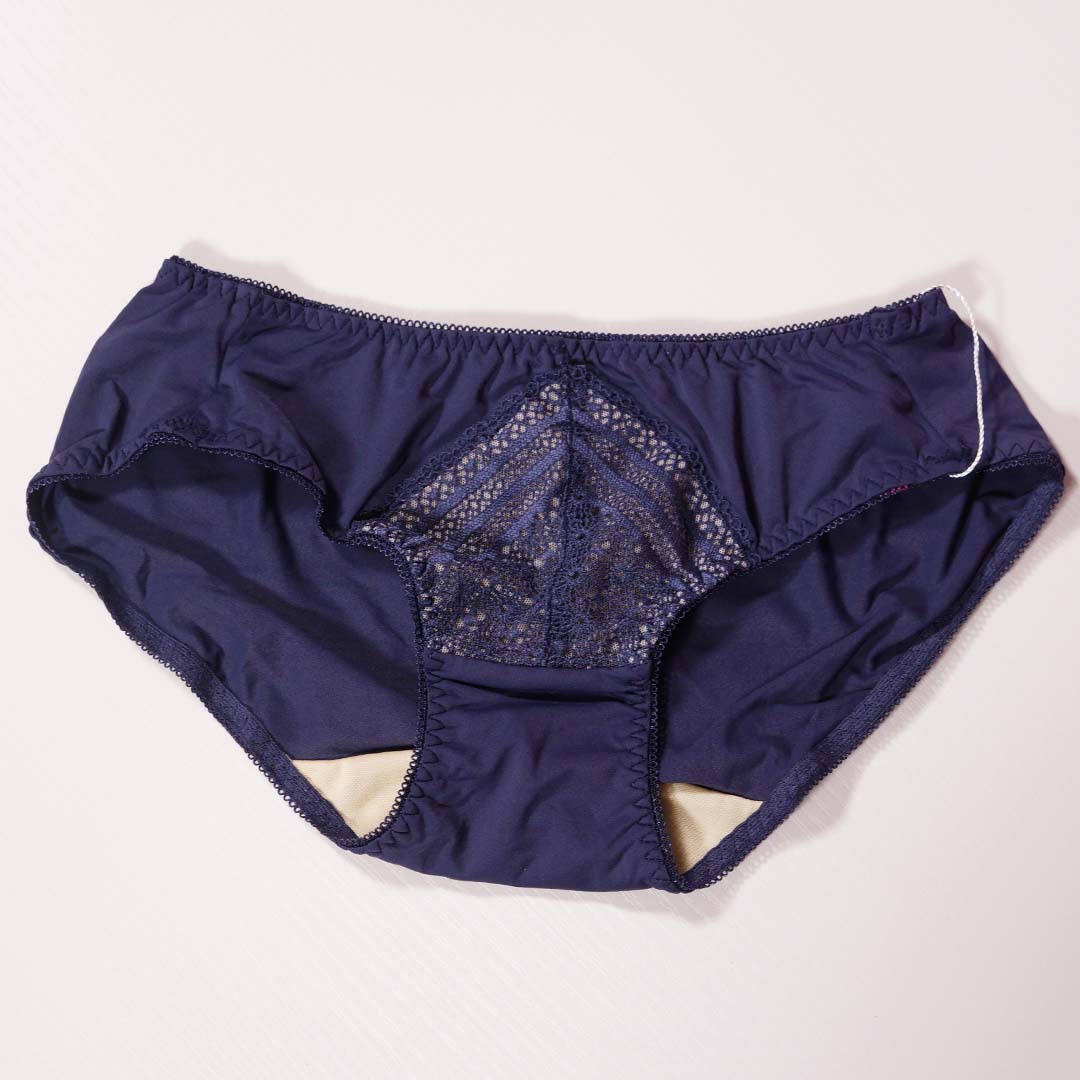 浪漫透性感，撐起自信美 - 軟鋼圈 配套內褲