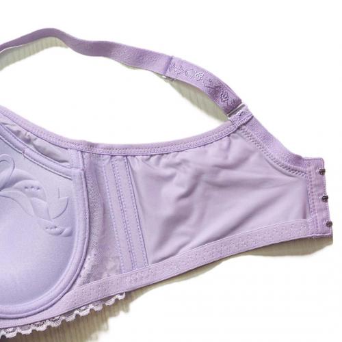 The latest solid-color collection features a bra with breast adjustment function - specially designed to address small breasts and correct the butterfly-shaped posture.