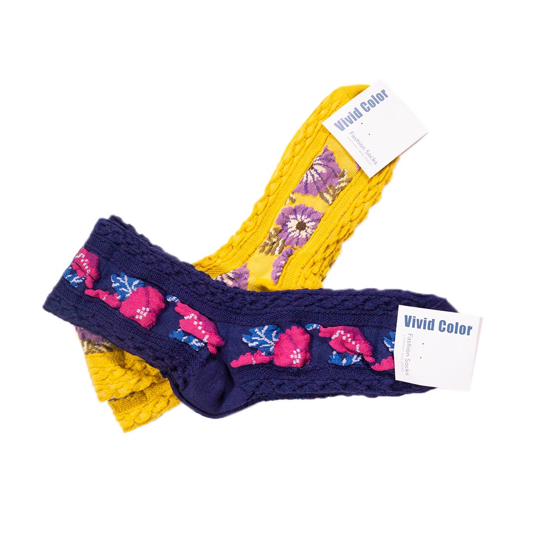 複古花朵浮雕中筒長襪