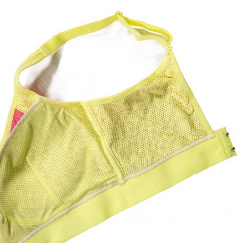 Soft and gentle times: Comfortable adjustable shoulder straps sports bra
