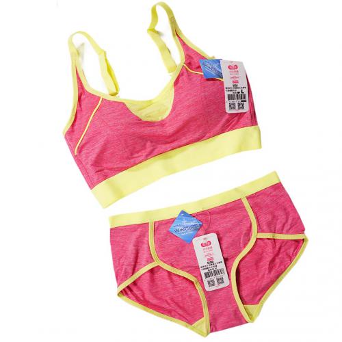 Soft and gentle times: Comfortable adjustable shoulder straps sports bra