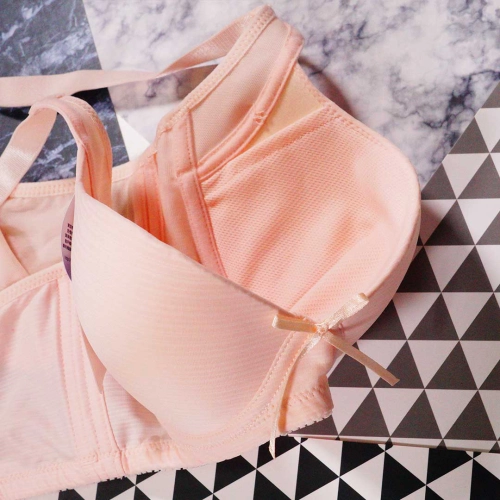 修副專享光滑面無痕*軟鋼圈*調整型內衣