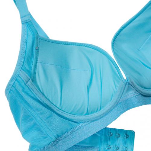 Fashionable and dynamic smooth-textured T-shirt Bra