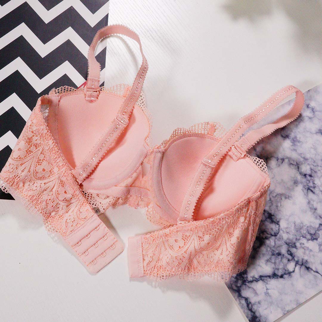 性感撩人蕾絲立體半杯內衣