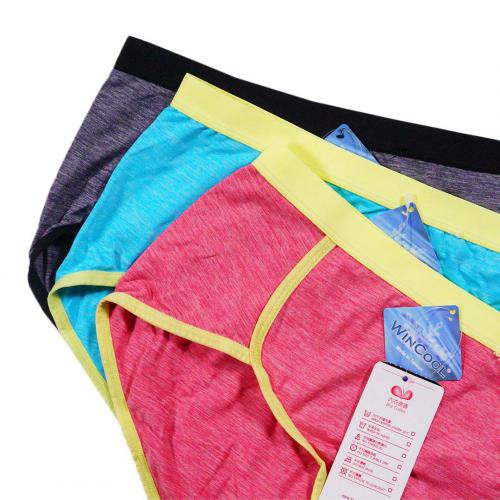 Gentle and comfortable, adjustable back cross shoulder straps, sports bra with matching underwear