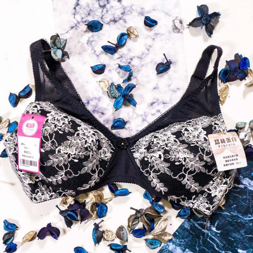 French silk protein safe-and-steel-free underwear