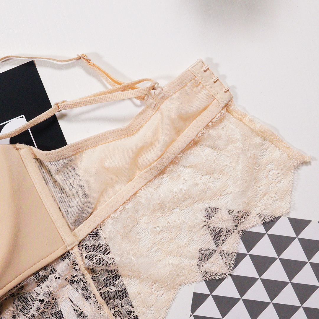 胃部修飾，蜂巢空調杯，迷人美背透氣舒適無鋼圈內衣