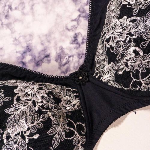 French silk protein safe-and-steel-free underwear