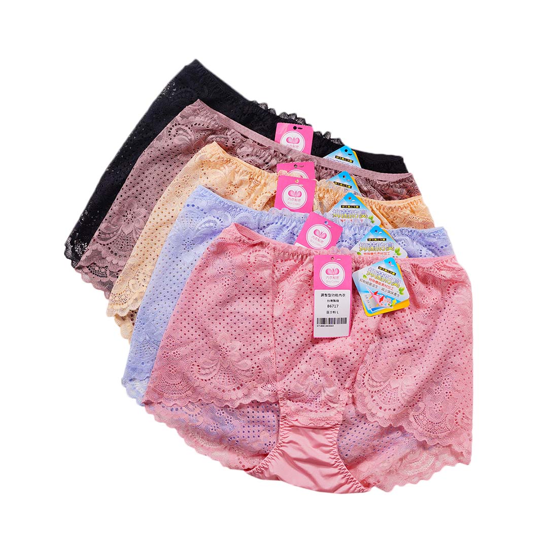 包臂蕾絲內褲