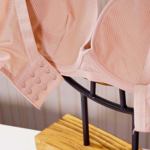 【Breathable and Seamless】Low-ridge core breathing function T bra in seven colors
