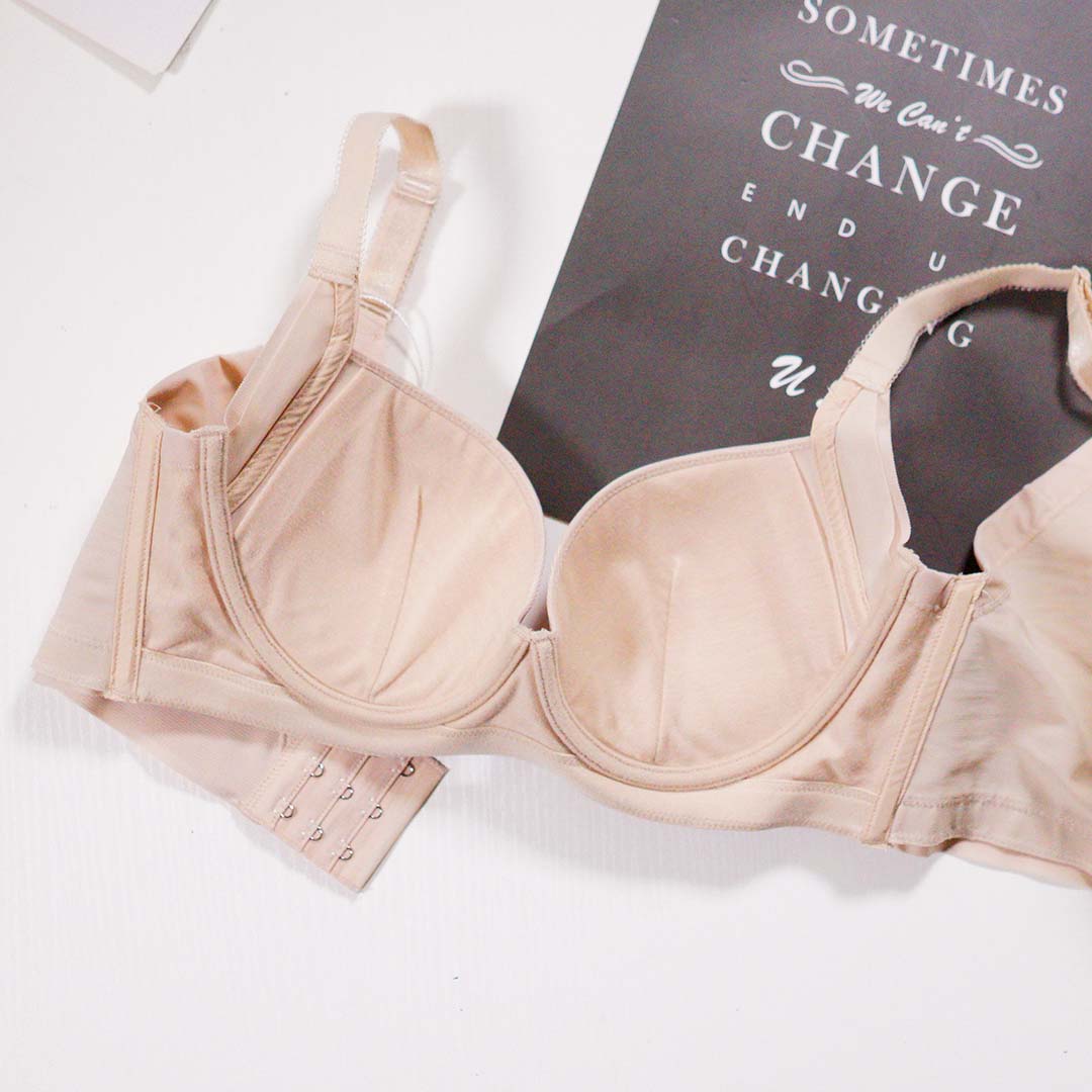 自信全包覆素面無痕機能內衣 專業養脂術系列