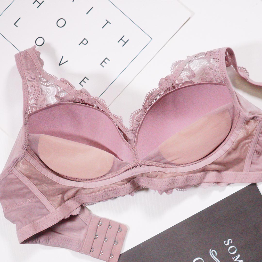 可拆卸海綿墊聚攏無痕無鋼圈蕾絲內衣(BR016)