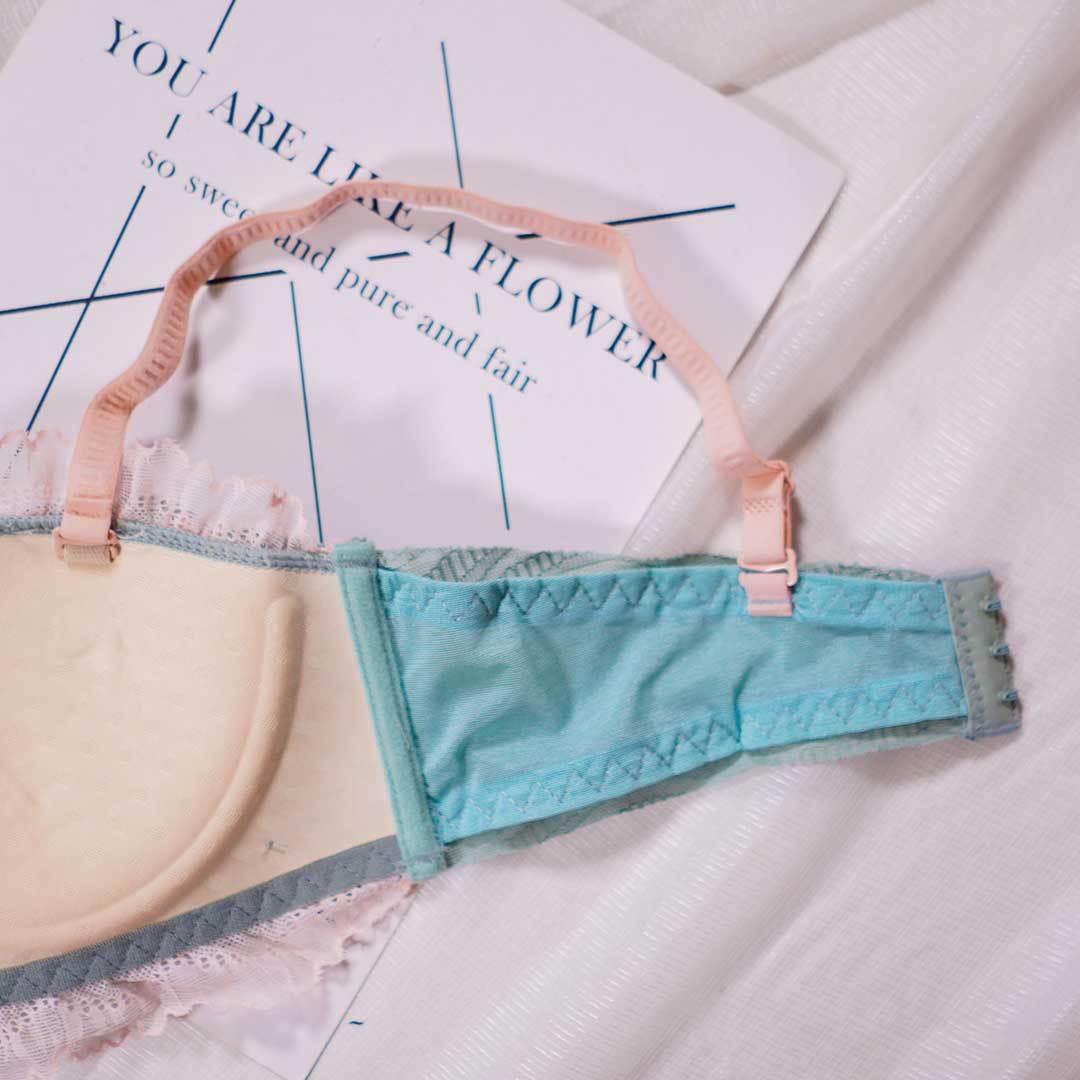 日系少女薄款小清新乳膠無鋼圈小胸聚攏內衣-配送褲仔