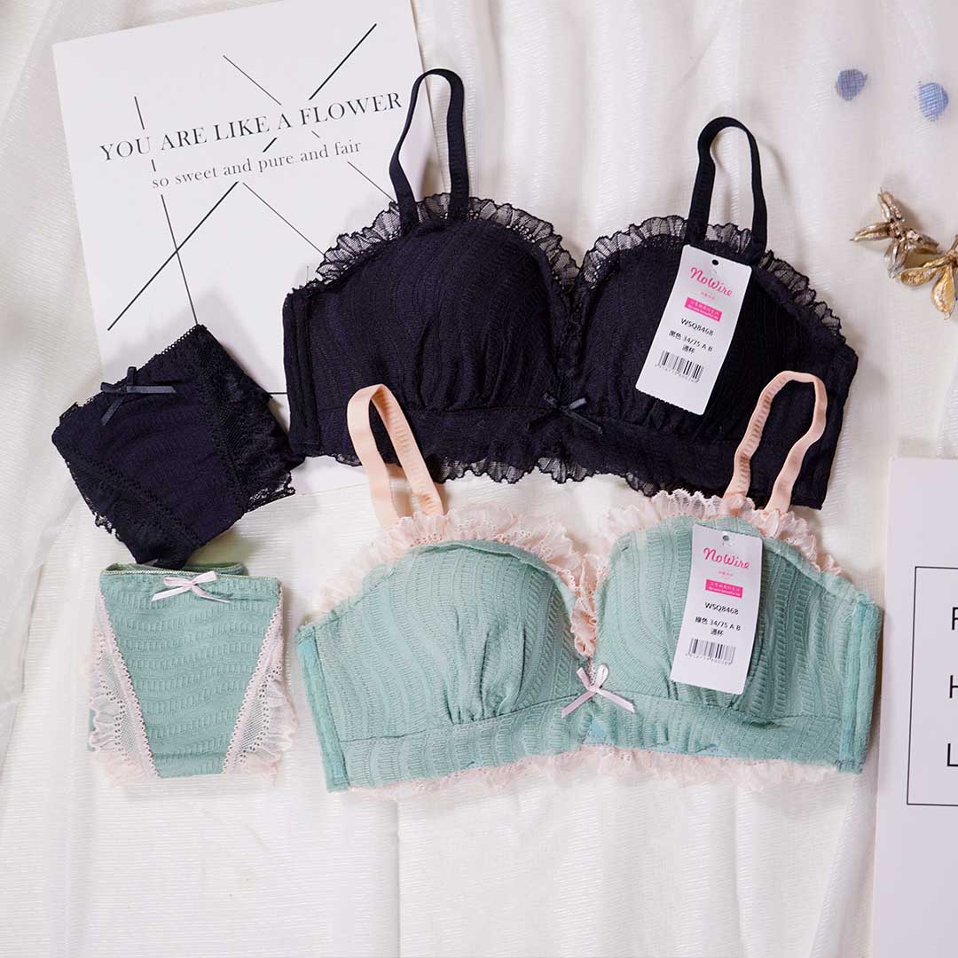 日系少女薄款小清新乳膠無鋼圈小胸聚攏內衣-配送褲仔