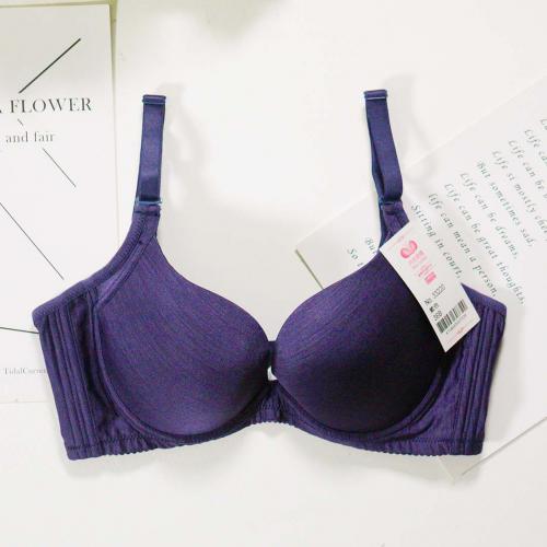 Plain-colored coffee-colored cotton lingerie set with an ultra-comfortable design featuring no bra cups and a deep V-neckline.