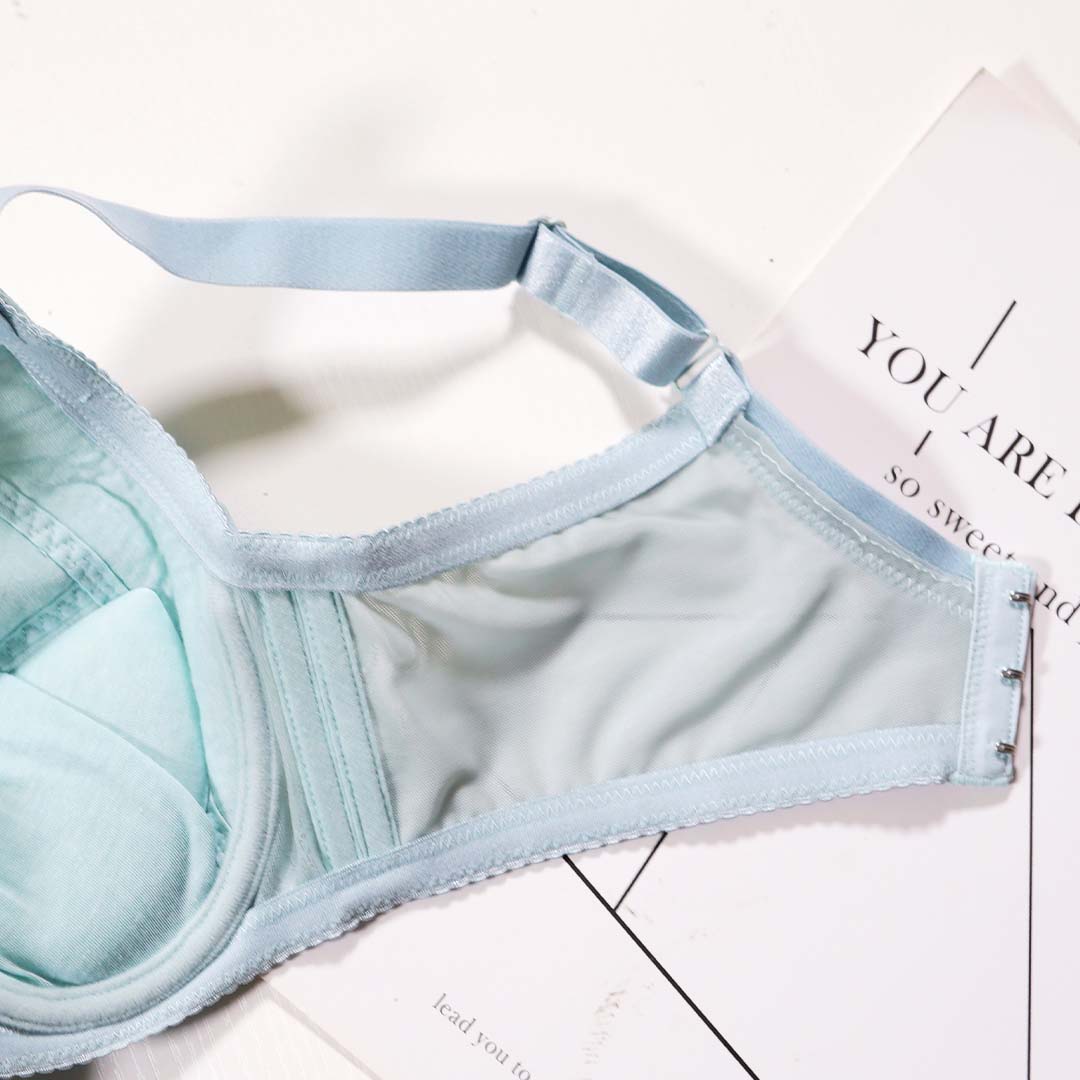 甜蜜女神大罩杯包覆機能內衣