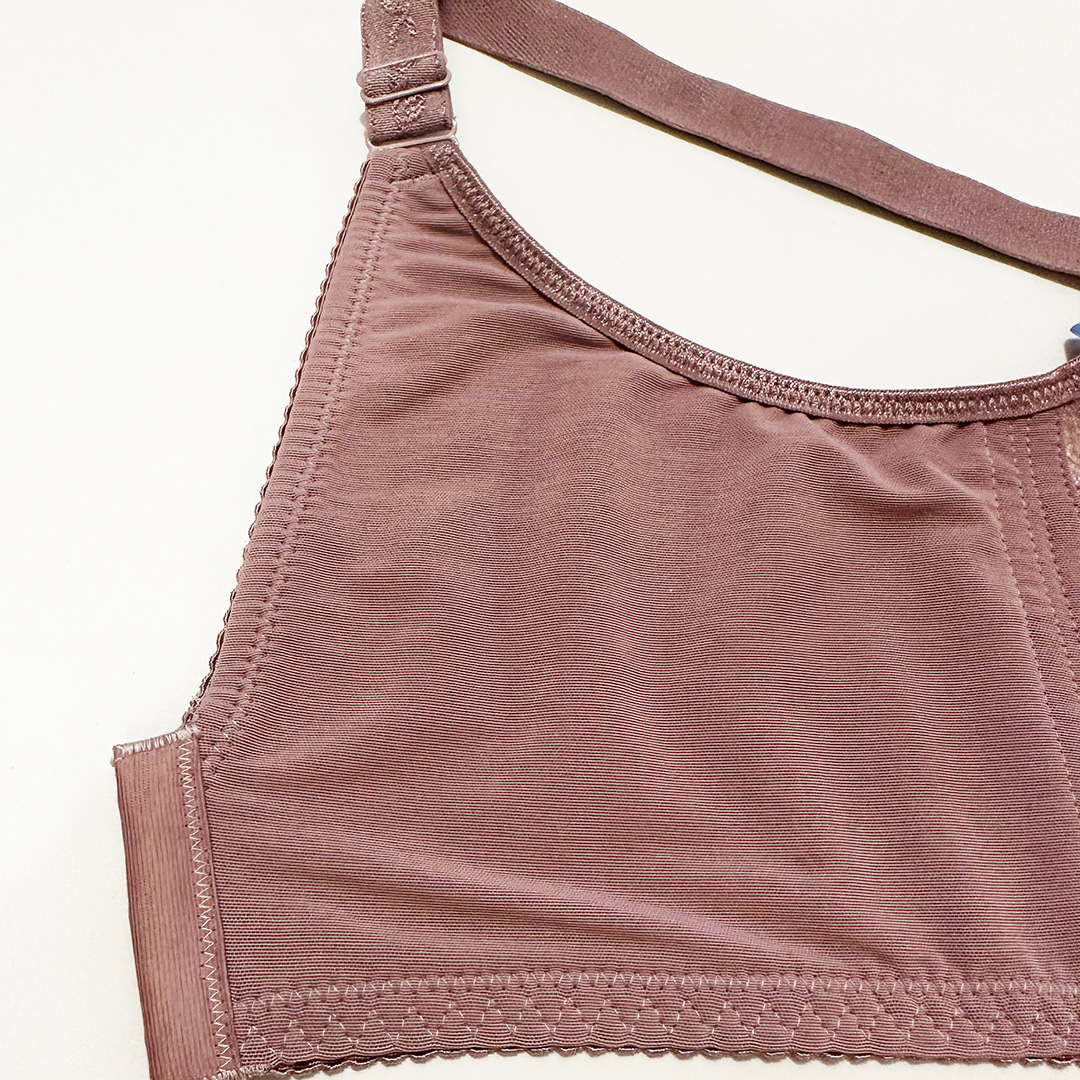 涼感大U美背透氣洞杯養脂內衣-軟鋼圈