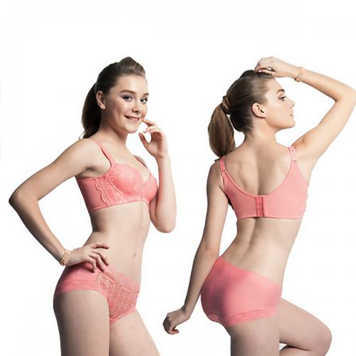 (A-C) Three-dimensional cup-adjustable undergarments (Panties are sold separately)