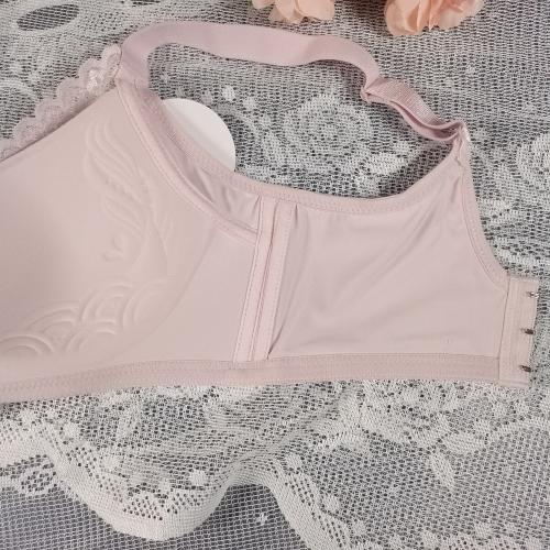 Three-dimensional soft cotton breathable wave-shaped cup without steel ring adjustable underwear