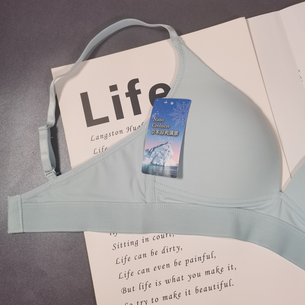 糖果系：無鋼圈少女調整型內衣