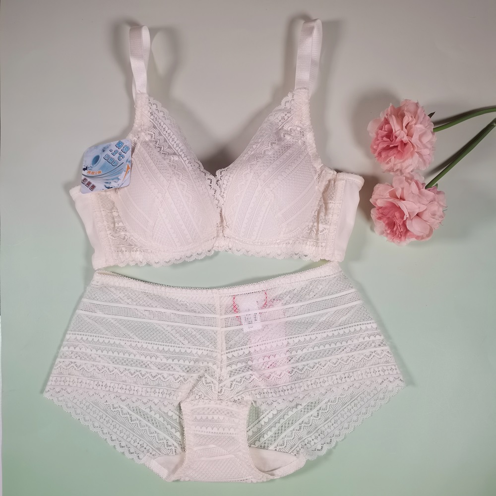 純色繁簡軟鋼圈調整型內衣